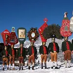 Biobergbauernhof Bergzeit In * Гольдег