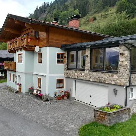 Biobergbauernhof Bergzeit In