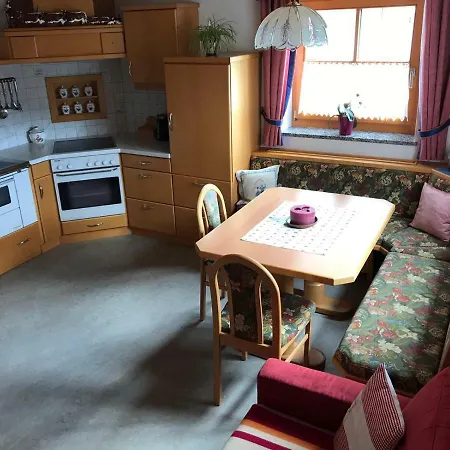 Biobergbauernhof Bergzeit In Apartment